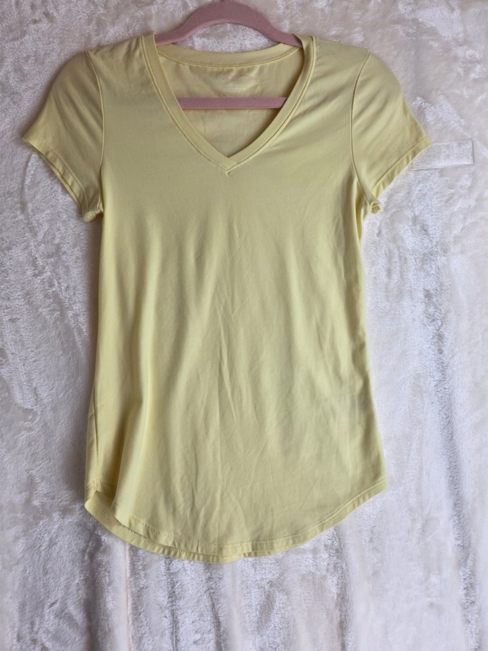 No Boundaries Lemon Yellow V-Neck Short Sleeve Tee